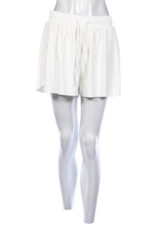 Дамски къс панталон Unbranded, Размер S, Цвят Бял, Цена 8,18 €