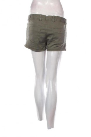 Női rövidnadrág Unbranded, Méret M, Szín Zöld, Ár 669 Ft