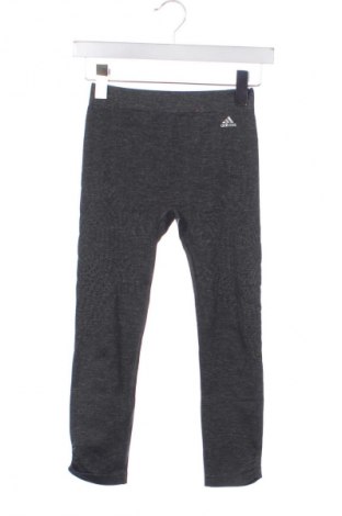 Дамски клин Adidas, Размер XS, Цвят Многоцветен, Цена 13,29 €