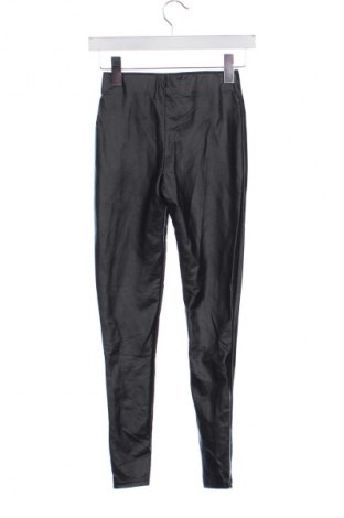 Damskie legginsy Pull&Bear, Rozmiar S, Kolor Czarny, Cena 22,47 zł