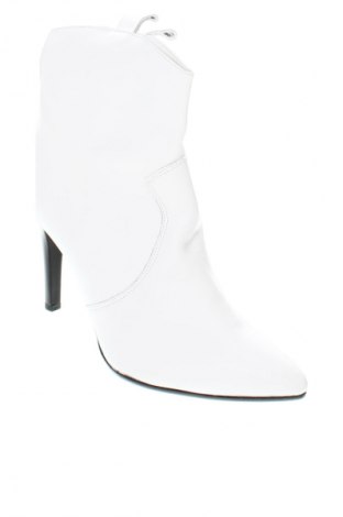 Obuwie damskie Faina, Rozmiar 40, Kolor Biały, Cena 115,99 zł