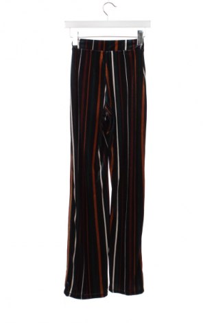 Női nadrág Pull&Bear, Méret XS, Szín Sokszínű, Ár 1 339 Ft