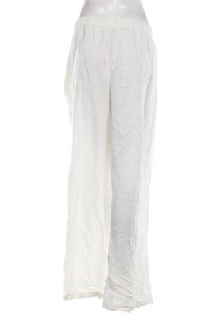 Damenhose Stradivarius, Größe S, Farbe Weiß, Preis 8,99 €