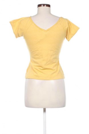 Női top Unbranded, Méret M, Szín Sárga, Ár 669 Ft