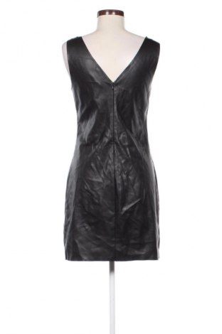 Bőrruha Fisherfield, Méret S, Szín Fekete, Ár 6 304 Ft