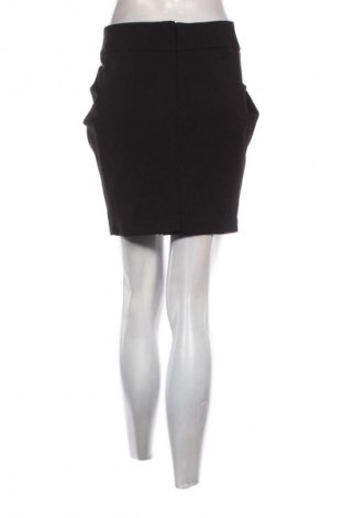 Spódnica Amisu, Rozmiar S, Kolor Czarny, Cena 28,25 zł