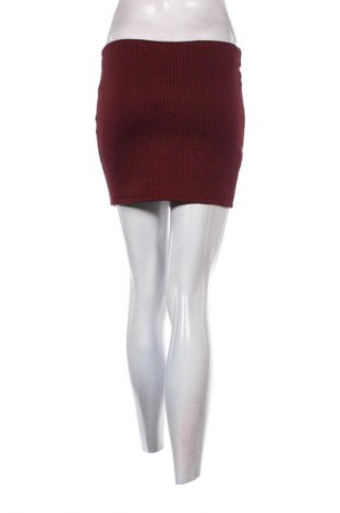 Пола Bershka, Размер M, Цвят Многоцветен, Цена 2,04 €