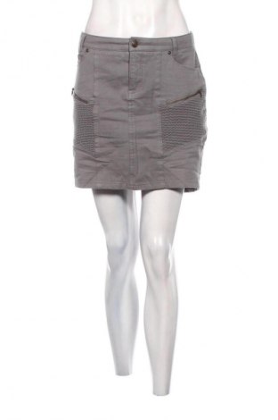 Rock Esprit, Größe L, Farbe Grau, Preis 4,99 €