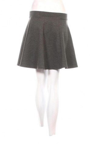 Пола Fb Sister, Размер M, Цвят Сив, Цена 2,04 €