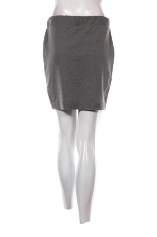 Пола Feelgood, Размер S, Цвят Сив, Цена 2,55 €