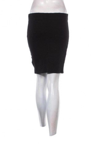 Пола Jack Wills, Размер S, Цвят Черен, Цена 2,04 €