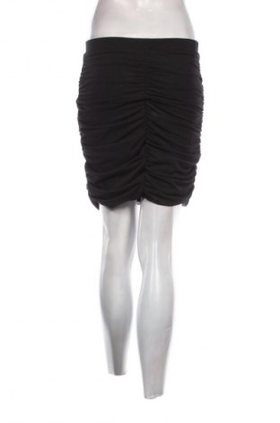 Пола NA-KD, Размер M, Цвят Черен, Цена 2,55 €