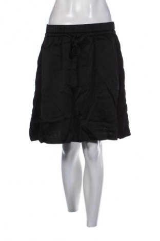Пола Set, Размер M, Цвят Черен, Цена 3,06 €
