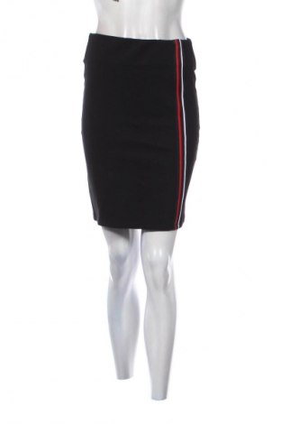 Szoknya Stradivarius, Méret M, Szín Fekete, Ár 1 419 Ft