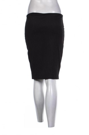 Пола Supre, Размер M, Цвят Черен, Цена 2,04 €