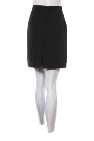 Пола The paragon, Размер M, Цвят Черен, Цена 2,04 €