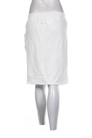 Пола Unbranded, Размер M, Цвят Бял, Цена 2,04 €