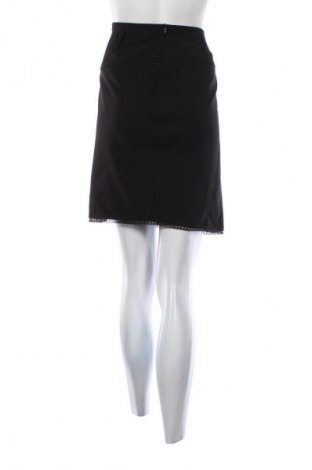 Пола Unbranded, Размер M, Цвят Черен, Цена 2,04 €