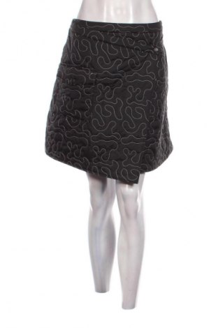 Пола Unbranded, Размер M, Цвят Черен, Цена 7,77 €