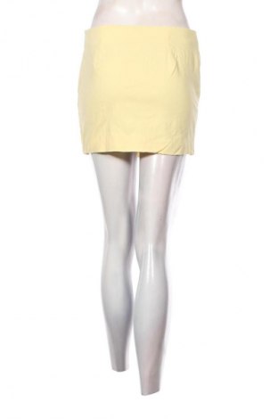 Пола Vero Moda, Размер M, Цвят Жълт, Цена 2,04 €