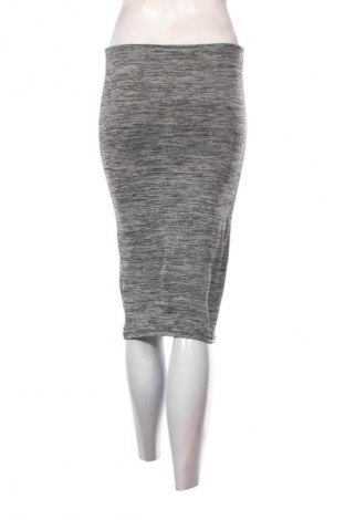 Spódnica Zara Trafaluc, Rozmiar M, Kolor Kolorowy, Cena 20,99 zł