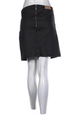 Szoknya Zeze, Méret M, Szín Fekete, Ár 3 512 Ft