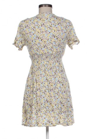 Sukienka Amisu, Rozmiar M, Kolor Kolorowy, Cena 22,99 zł