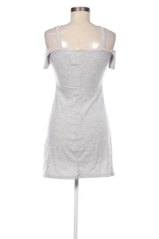 Рокля Bershka, Размер S, Цвят Сив, Цена 2,55 €