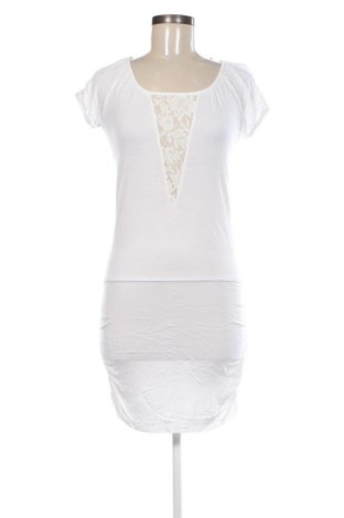 Ruha Buffalo, Méret S, Szín Fehér, Ár 1 689 Ft