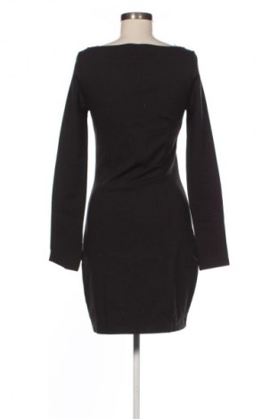 Rochie Calvin Klein Jeans, Mărime M, Culoare Negru, Preț 109,99 Lei