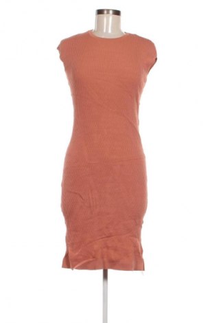 Ruha Chicwish, Méret M, Szín Barna, Ár 739 Ft