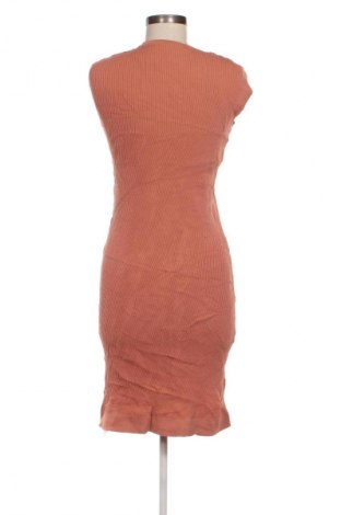 Ruha Chicwish, Méret M, Szín Barna, Ár 739 Ft