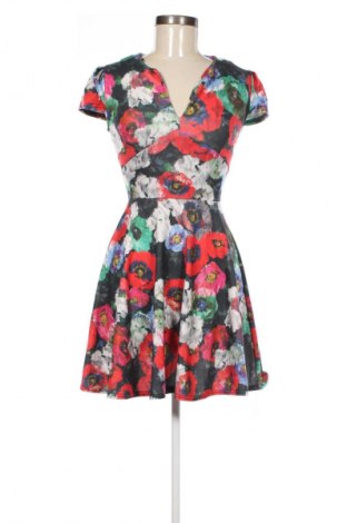 Ruha Club L, Méret S, Szín Sokszínű, Ár 3 899 Ft