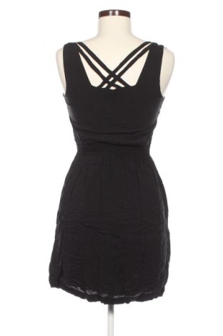 Φόρεμα Edc By Esprit, Μέγεθος XS, Χρώμα Μαύρο, Τιμή 2,99 €