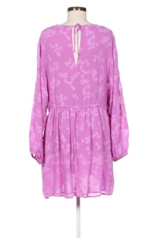 Sukienka Envii, Rozmiar M, Kolor Fioletowy, Cena 21,99 zł