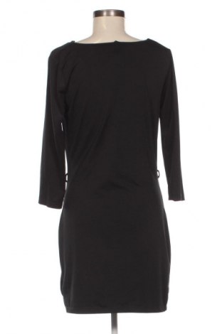 Ruha Flame, Méret M, Szín Fekete, Ár 669 Ft