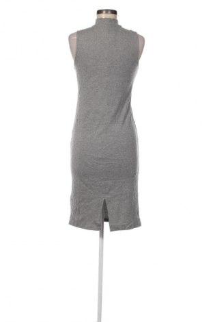 Šaty  H&M, Velikost M, Barva Šedá, Cena  69,00 Kč