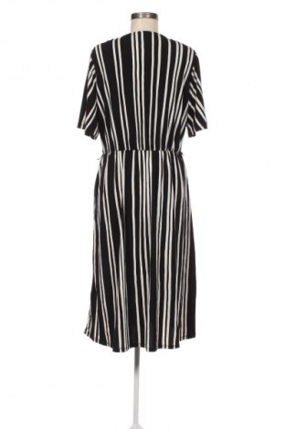 Šaty  H&M, Velikost M, Barva Vícebarevné, Cena  159,00 Kč