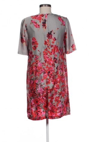 Рокля Nissa, Размер S, Цвят Многоцветен, Цена 13,80 €