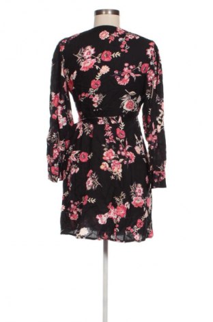 Šaty  Pieces, Velikost XS, Barva Vícebarevné, Cena  199,00 Kč