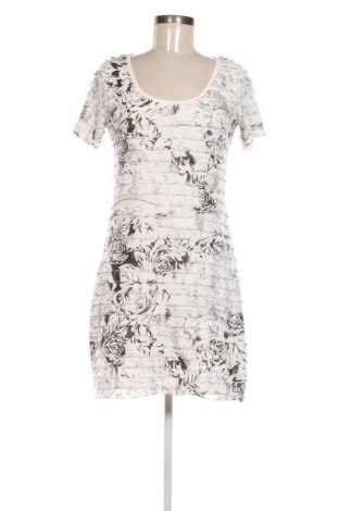 Sukienka Quinze Heures Trente, Rozmiar M, Kolor Kolorowy, Cena 43,99 zł