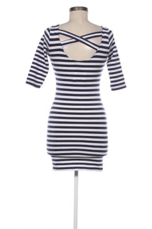 Sukienka Reserved, Rozmiar S, Kolor Kolorowy, Cena 27,99 zł