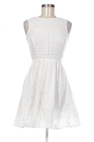 Šaty  Review, Velikost S, Barva Bílá, Cena  1 599,00 Kč