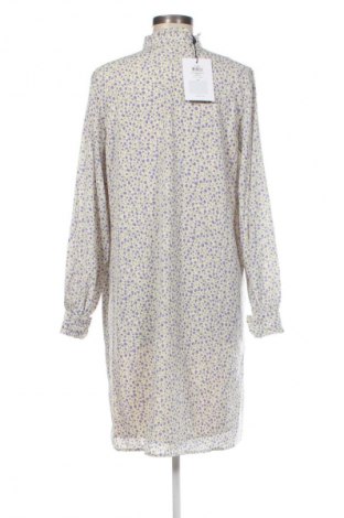 Šaty  Selected Femme, Velikost M, Barva Vícebarevné, Cena  479,00 Kč