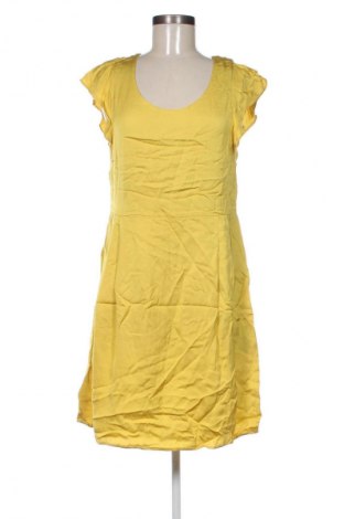 Ruha Set, Méret M, Szín Sárga, Ár 10 619 Ft