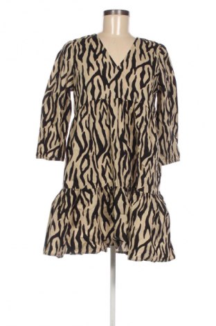 Sukienka Sinsay, Rozmiar M, Kolor Kolorowy, Cena 22,70 zł