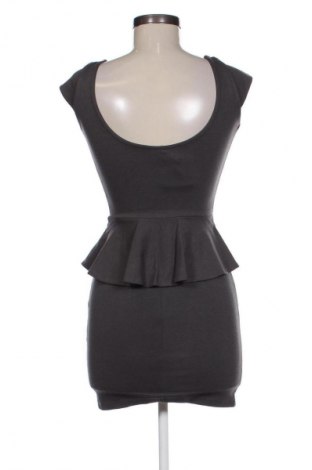 Sukienka Stradivarius, Rozmiar S, Kolor Szary, Cena 22,99 zł