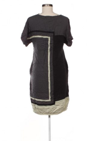 Рокля Tatuum, Размер XS, Цвят Многоцветен, Цена 13,80 €