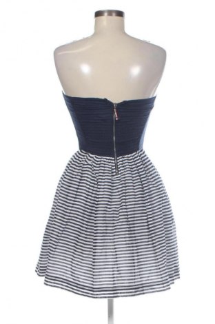 Рокля Tommy Jeans, Размер S, Цвят Многоцветен, Цена 30,16 €