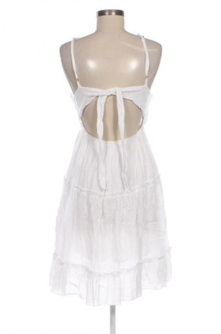 Ruha Unbranded, Méret M, Szín Fehér, Ár 2 539 Ft